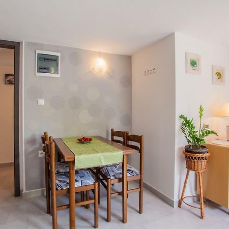 Apartment Enjoy And Relax Đảo Đảo Cres Ngoại thất bức ảnh