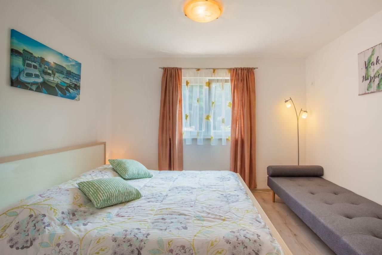 Apartment Enjoy And Relax Đảo Đảo Cres Ngoại thất bức ảnh